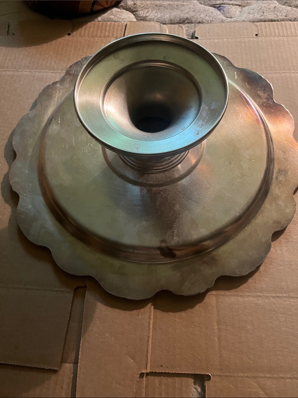 Large Scalloped Metal Centerpiece Tray Cakestand 15 inches in diameter - Picture 2 of 3